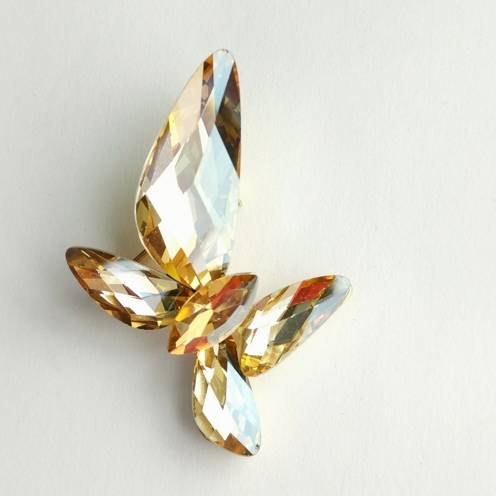 Swarovski Elements Butterfly  Brooch Gold Crystals 🆕